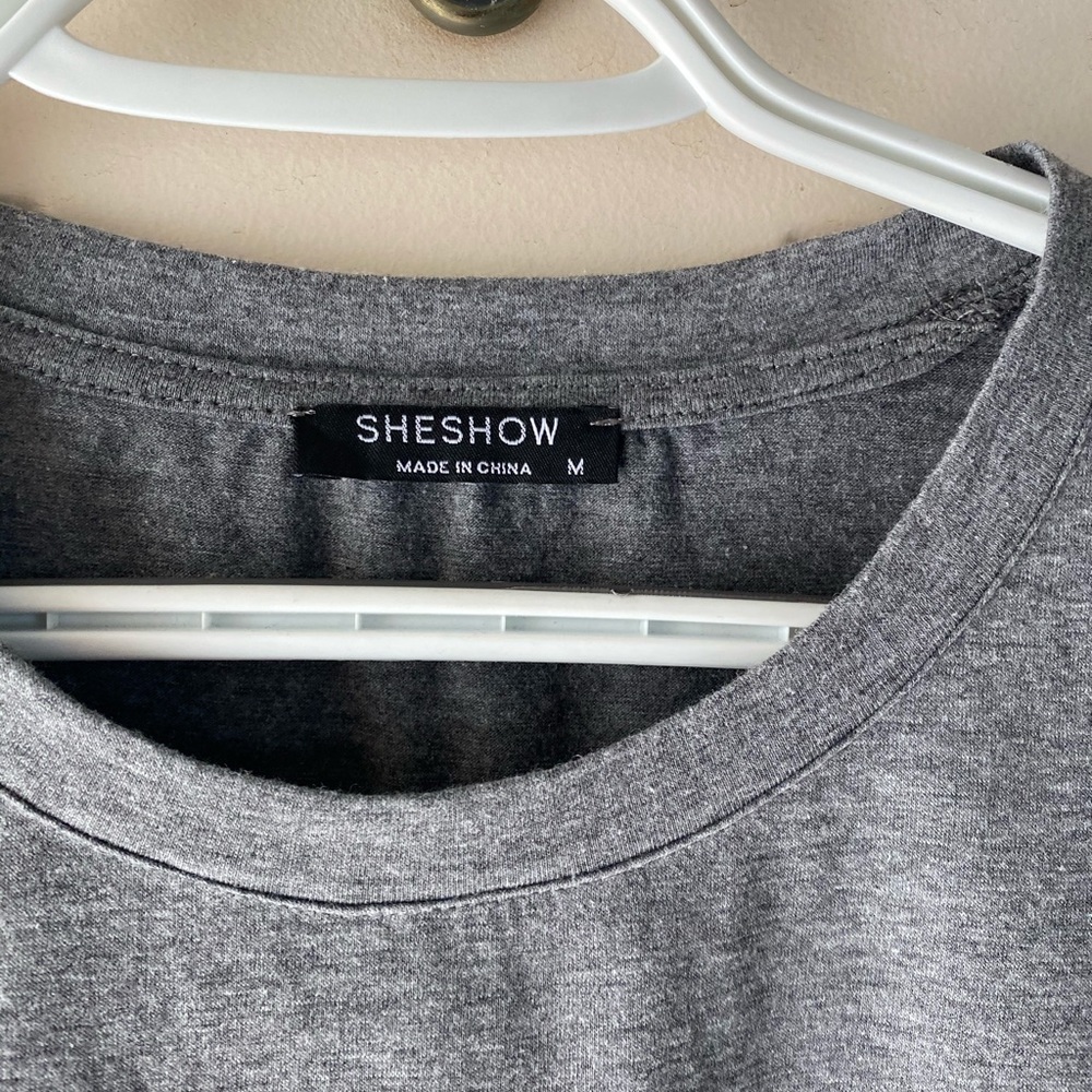 She Show Tee - Picture 2 of 4